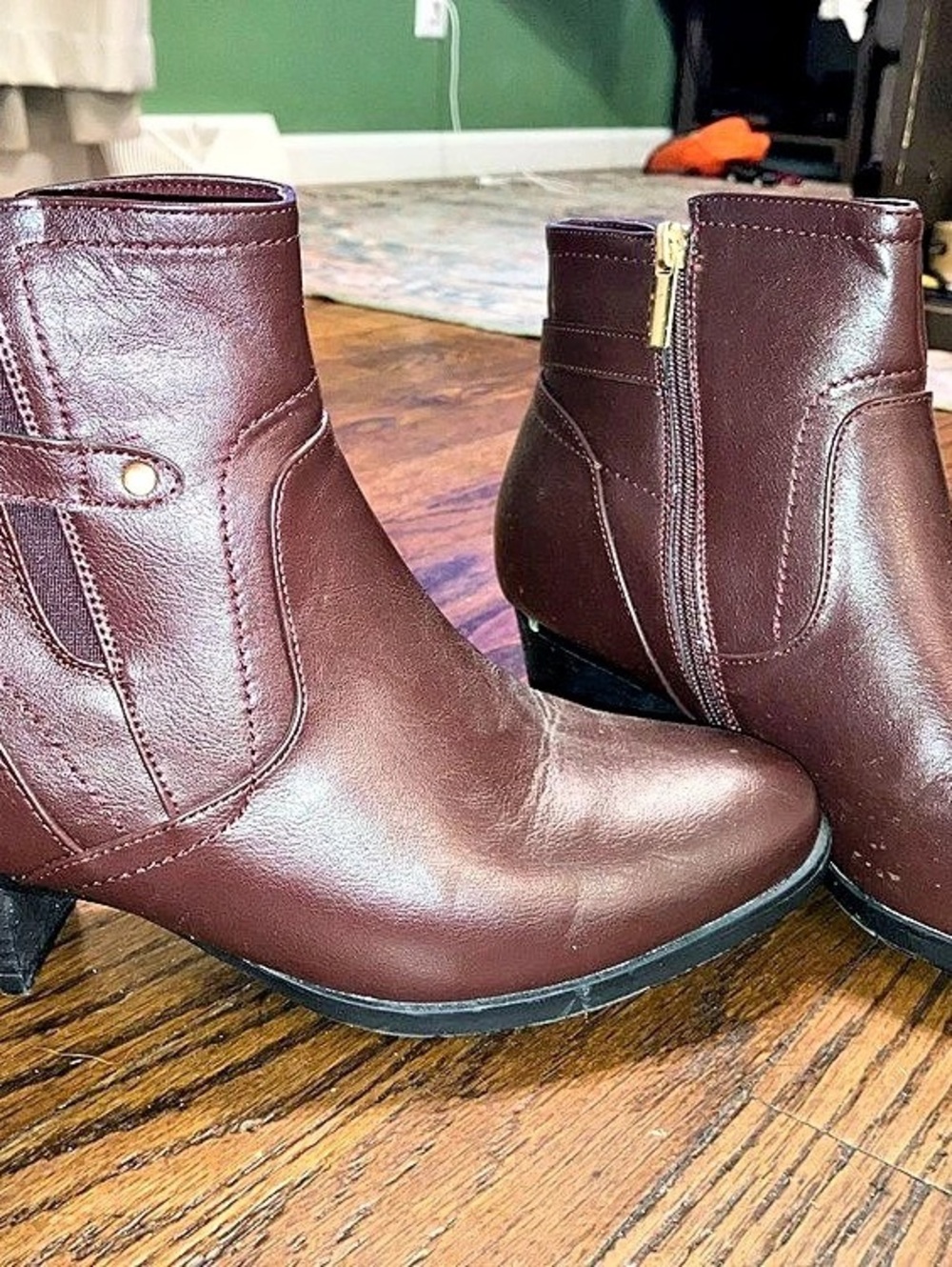 Clarks Brown Ankle Boots with Buckle Like New